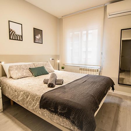Poeta Apartment Barcelona Bagian luar foto